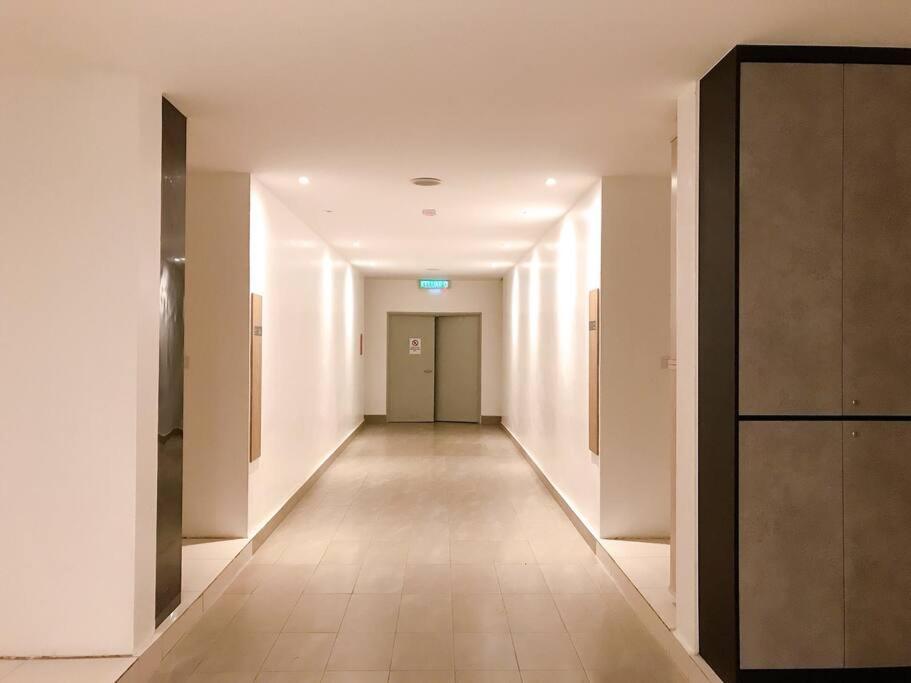 Space Grey / Opposite Imago / Kk Center * Kota Kinabalu